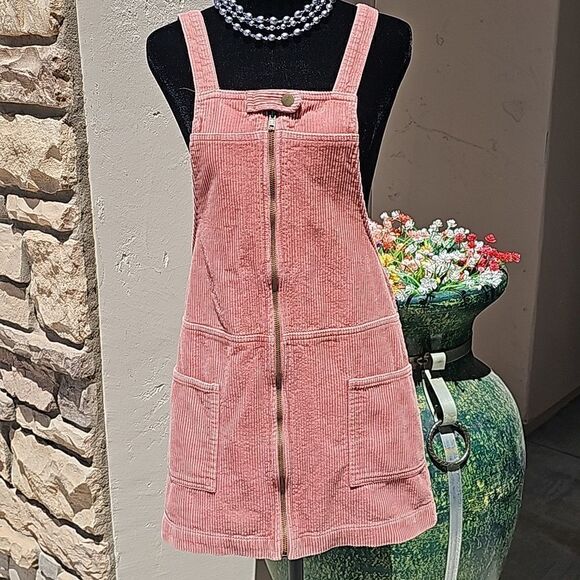 Courdary dusty rose colored zip front dress size small - Picture 1 of 7